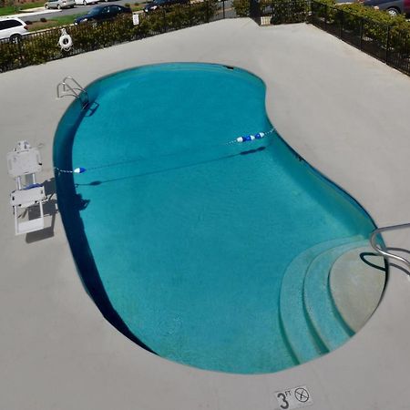 Holiday Inn Express Lynchburg By Ihg Exterior foto