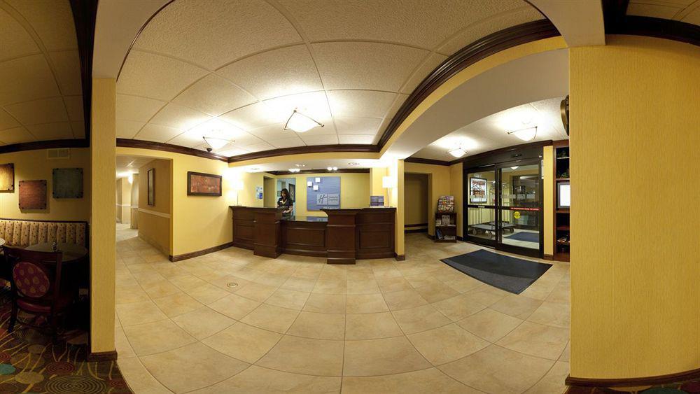 Holiday Inn Express Lynchburg By Ihg Exterior foto